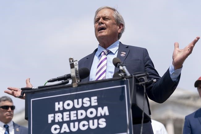 House lawmaker suing Pelosi over mask rule says he has COVID | iNFOnews.ca House lawmaker suing Pelosi over mask rule says he has COVID | iNFOnews.ca