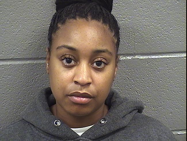 Chicago police officer charged in downtown subway shooting | iNFOnews.ca