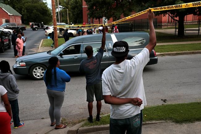 Officials: 5 young siblings die in St. Louis-area fire | iNFOnews.ca Officials: 5 young siblings die in St. Louis-area fire | iNFOnews.ca