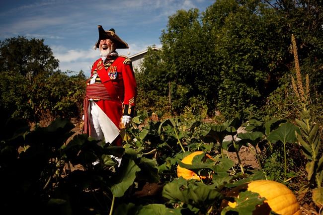 Hear ye, hear ye: Town crier silenced as Duncan, B.C., looks for new envoy | iNFOnews.ca