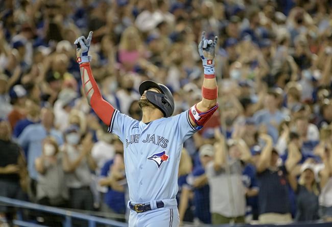 Nine-run fifth inning propels Blue Jays to 12-4 rout of Red Sox | iNFOnews.ca Nine-run fifth inning propels Blue Jays to 12-4 rout of Red Sox | iNFOnews.ca