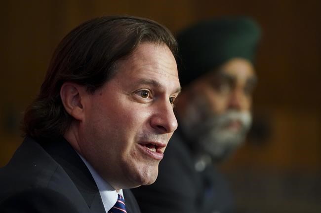 Feds say vaccine passports for foreign travel will roll out in early fall | iNFOnews.ca Feds say vaccine passports for foreign travel will roll out in early fall | iNFOnews.ca