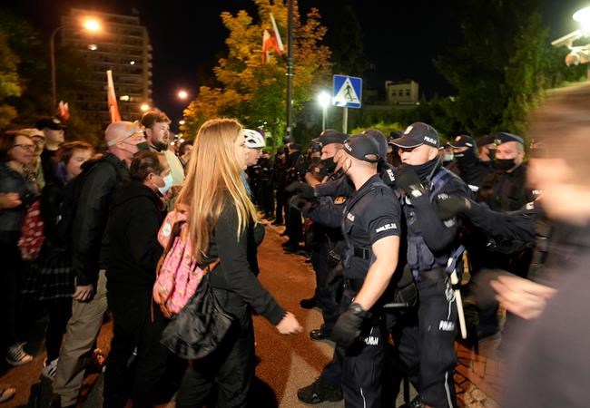 Polish lawmakers pass bill seen as limiting media freedom | iNFOnews.ca Polish lawmakers pass bill seen as limiting media freedom | iNFOnews.ca