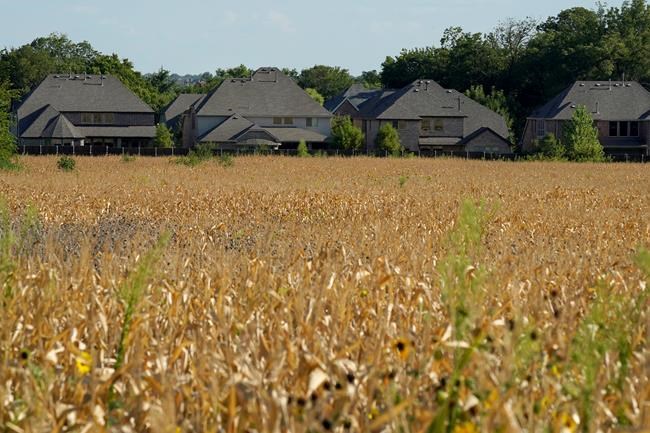 Census data sets up redistricting fight over growing suburbs | iNFOnews.ca