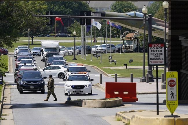 DC military base locked down until armed man detained | iNFOnews.ca