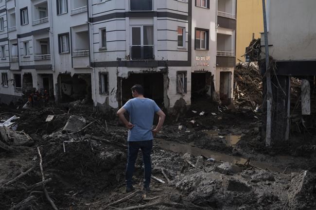 Police boat, divers search for missing from Turkish floods | iNFOnews.ca