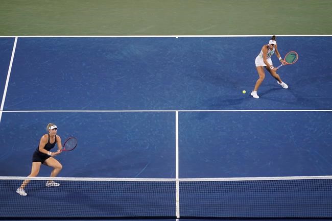 Ottawa's Dabrowski and partner Stefani drop Western & Southern Open doubles final | iNFOnews.ca