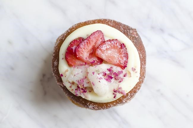 New Asian American bakeries find bicultural sweet spot | iNFOnews.ca New Asian American bakeries find bicultural sweet spot | iNFOnews.ca