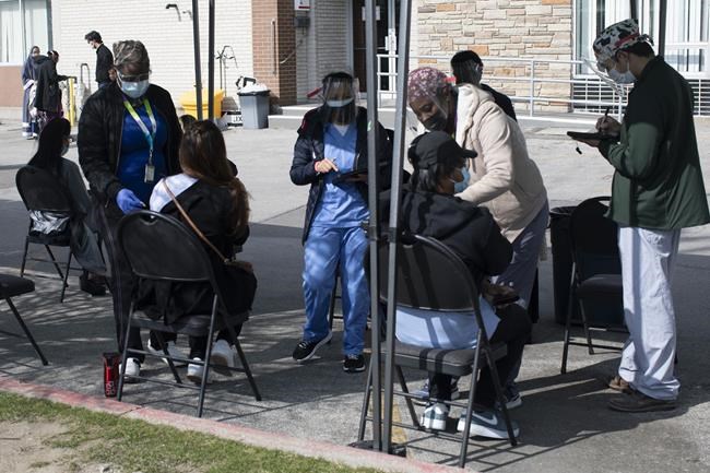 Canadian imams urge Muslim community to get vaccinated against COVID-19 | iNFOnews.ca