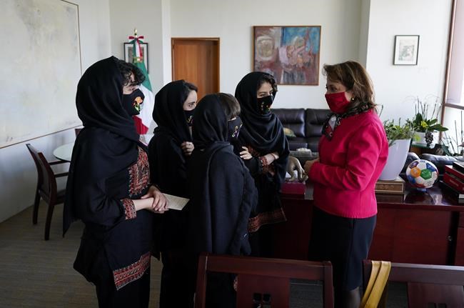 Female Afghan robotics team hopes to work for country | iNFOnews.ca