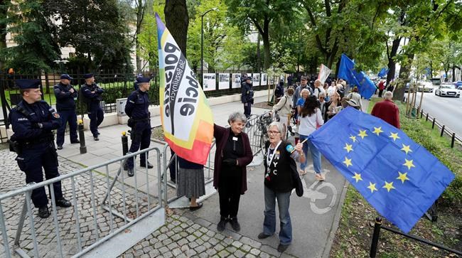 Polish court delays EU law case for motion to exclude judge | iNFOnews.ca