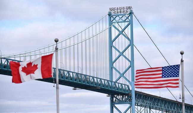 Tourism association 'caught off guard' by U.S. travel advisory for Canada | iNFOnews.ca CP471470497