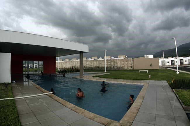 Gift for El Salvador mudslide victims comes at steep price | iNFOnews.ca Gift for El Salvador mudslide victims comes at steep price | iNFOnews.ca