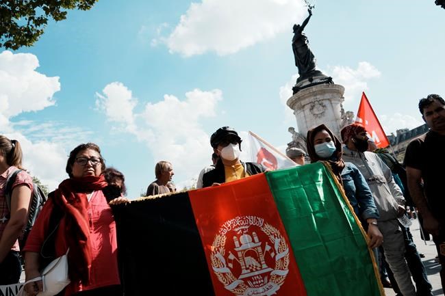 After escape, Afghan director mourns her 'lost country' | iNFOnews.ca