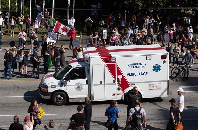 'It's terrifying': Police on hand as pandemic protesters picket hospitals | iNFOnews.ca 'It's terrifying': Police on hand as pandemic protesters picket hospitals | iNFOnews.ca