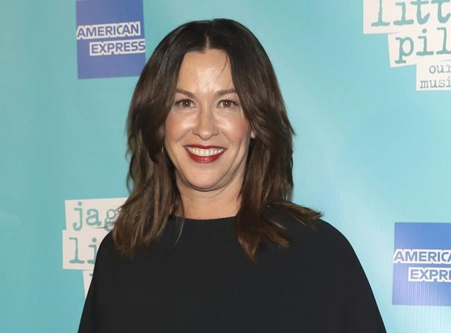 Alanis Morissette blasts documentary 'Jagged' as 'salacious' | iNFOnews.ca CP900898426