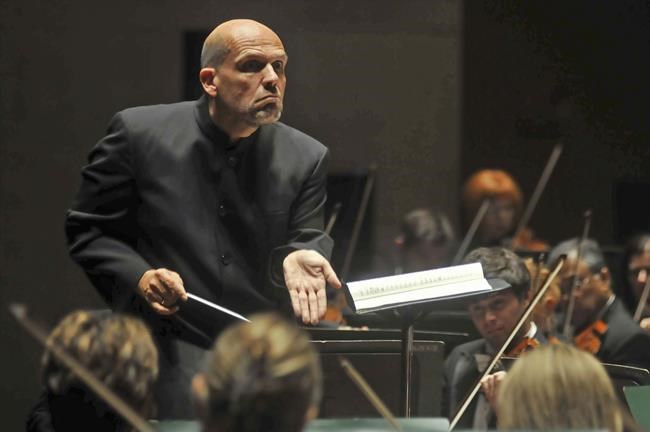Van Zweden to leave New York Philharmonic after 2023-24 | iNFOnews.ca