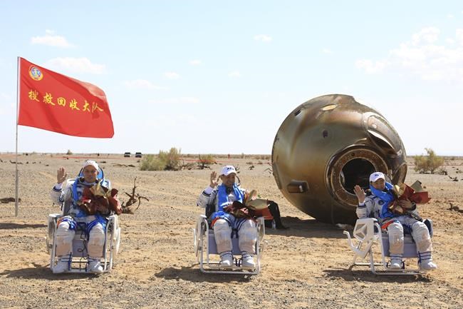 Chinese astronauts return after 90 days aboard space station | iNFOnews.ca Chinese astronauts return after 90 days aboard space station | iNFOnews.ca