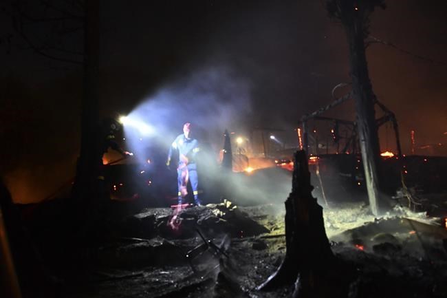 Fire breaks out at Greek migrant camp, forcing evacuation | iNFOnews.ca