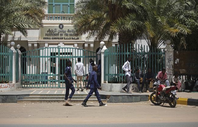 Sudanese officials say coup attempt failed, army in control | iNFOnews.ca Sudanese officials say coup attempt failed, army in control | iNFOnews.ca