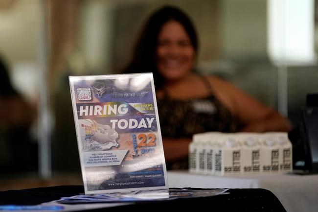 US jobless claims fall to 326,000, first drop in four weeks | iNFOnews.ca US jobless claims fall to 326,000, first drop in four weeks | iNFOnews.ca