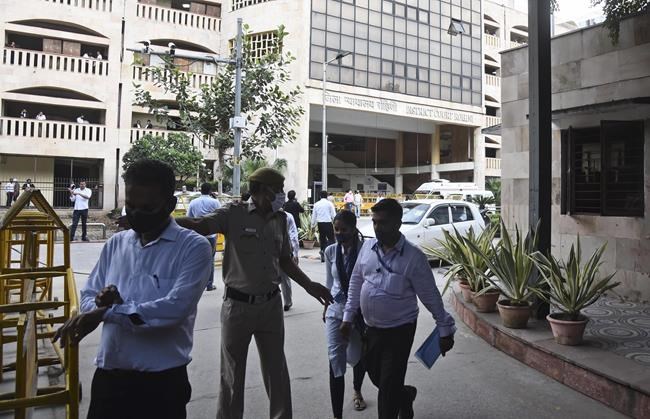 Courtroom shooting leaves 3 dead in Indian capital | iNFOnews.ca
