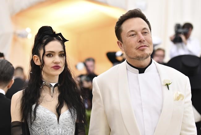 Elon Musk, singer Grimes 'semi-separated' after three years | iNFOnews.ca