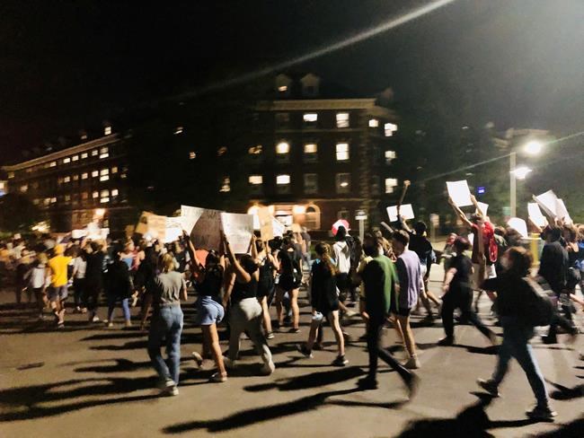 Sexual assault cases spur protests on campuses across US | iNFOnews.ca Sexual assault cases spur protests on campuses across US | iNFOnews.ca