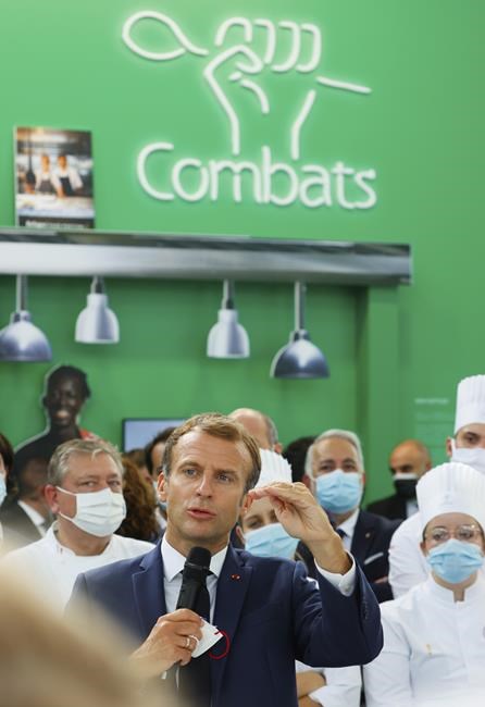 Egg thrown at French President Macron during food trade fair | iNFOnews.ca