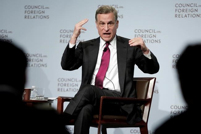 2 top Fed officials retire in wake of trading disclosures | iNFOnews.ca
