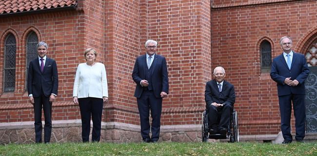 Merkel urges Germans to keep fighting for democracy | iNFOnews.ca CP2005975026