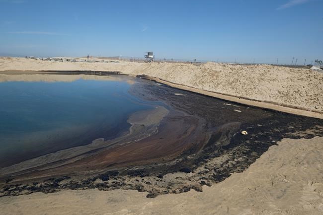Crews race to limit damage from major California oil spill | iNFOnews.ca Crews race to limit damage from major California oil spill | iNFOnews.ca