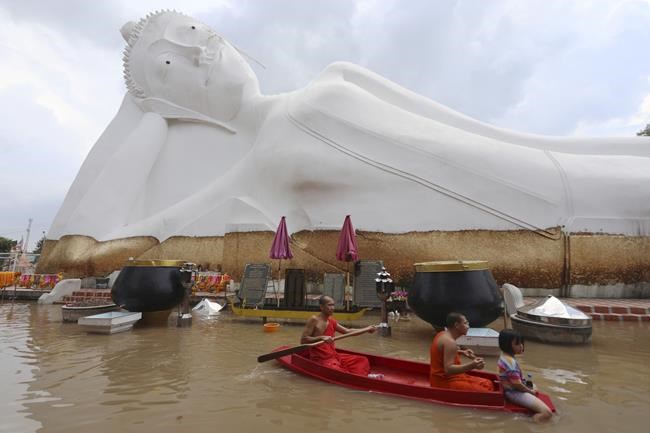 Officials in Thailand see signs of flood threat easing | iNFOnews.ca