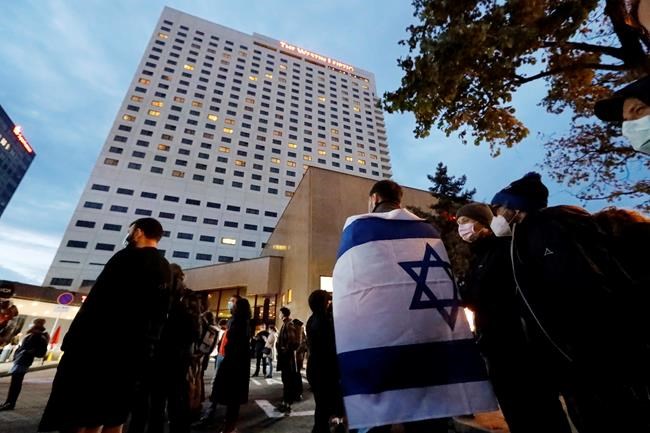 Germany: Jewish group condemns singer's treatment at hotel | iNFOnews.ca CP592020600