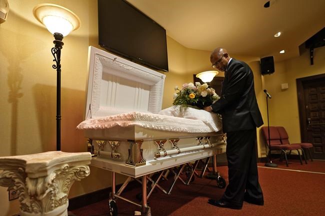 More than 120,000 US kids had caregivers die during pandemic | iNFOnews.ca