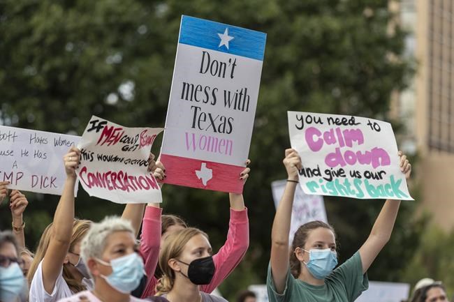 Abortions resume in some Texas clinics after judge halts law | iNFOnews.ca