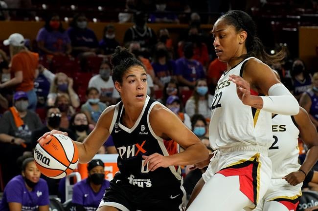 Canadian basketball star Kia Nurse suffers torn ACL in right knee | iNFOnews.ca