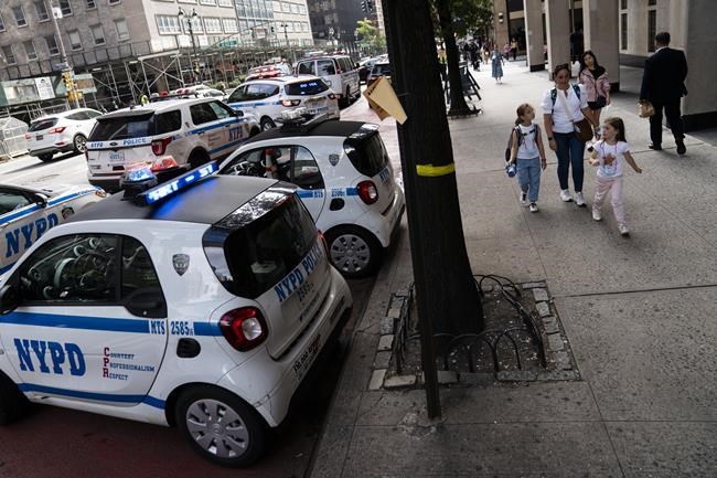 Vaccine mandate for police? NYC looking at ‘all options’ | iNFOnews.ca