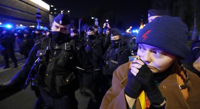 4 detained during massive pro-EU protest in Poland | iNFOnews.ca