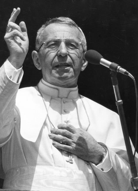 Pope OKs crediting miracle to John Paul I on sainthood path | iNFOnews.ca