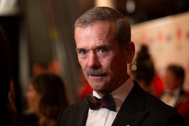 Retired astronaut Chris Hadfield draws from time in orbit to pen 'The Apollo Murders' | iNFOnews.ca Retired astronaut Chris Hadfield draws from time in orbit to pen 'The Apollo Murders' | iNFOnews.ca