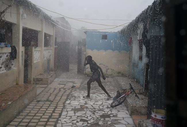 Women left behind: Gender gap emerges in Africa's vaccines | iNFOnews.ca