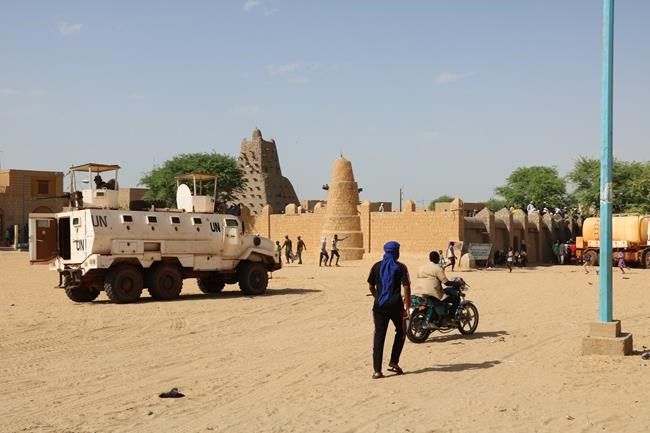 Mali's Timbuktu fears jihadis as France reduces troops | iNFOnews.ca CP261106112