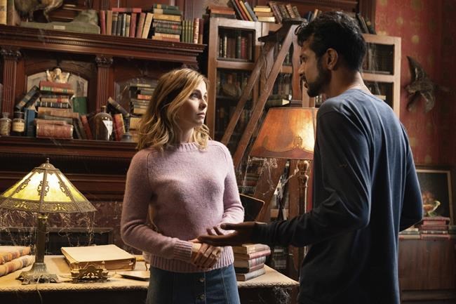 Boo! Sitcom 'Ghosts' combos misfit spirits, feel-good charm | iNFOnews.ca