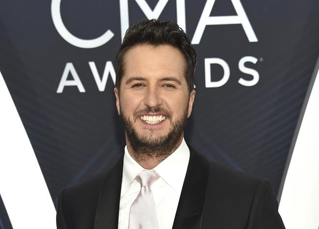 Country star Luke Bryan to host CMA Awards | iNFOnews.ca