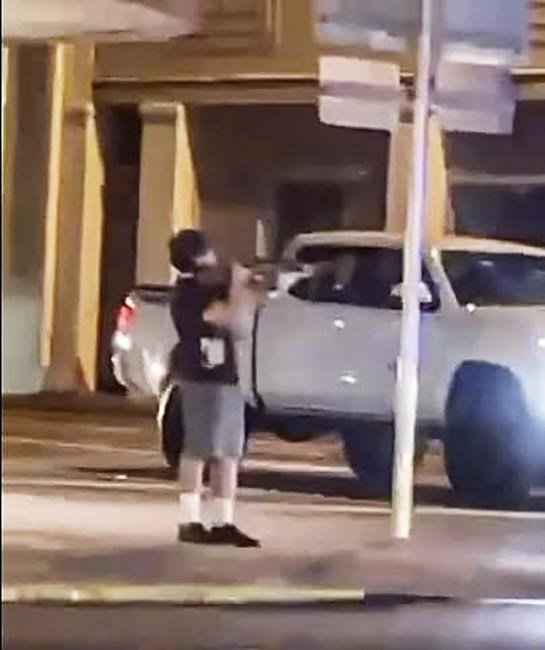 Chief: Police fatally shot Florida teen pointing air rifle | iNFOnews.ca