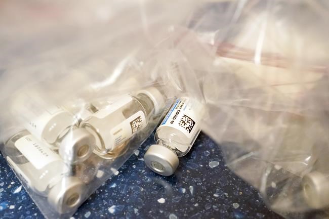 COVID vaccine: CDC expands booster rollout, OKs mixing shots | iNFOnews.ca