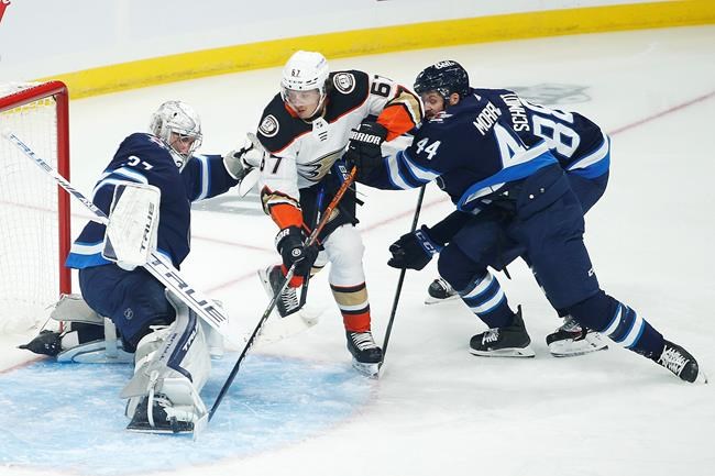 Connor scores twice, powers undermanned Winnipeg Jets to 5-1 win over Anaheim Ducks | iNFOnews.ca