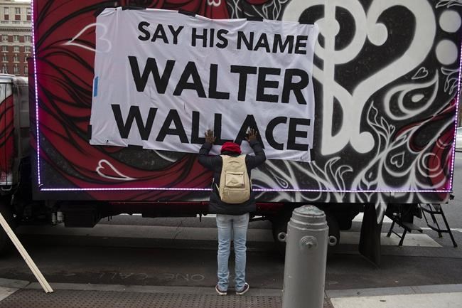 Philadelphia police to get stun guns after Wallace shooting | iNFOnews.ca