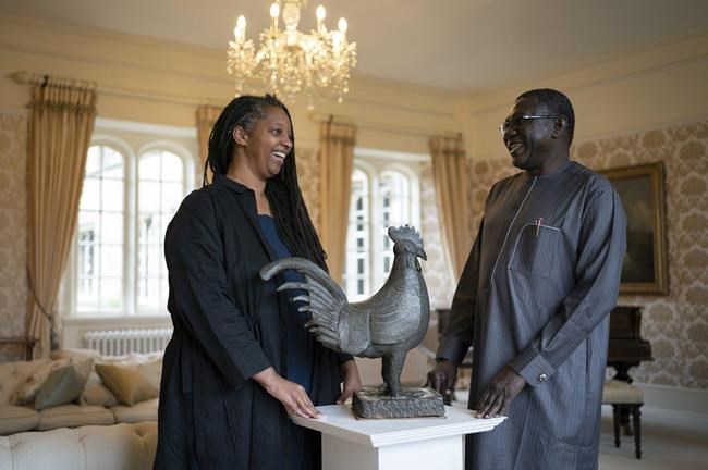 Colonial art: Cambridge hands over looted bronze to Nigeria | iNFOnews.ca Colonial art: Cambridge hands over looted bronze to Nigeria | iNFOnews.ca